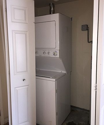 5th image of 3000 S Wentworth Ave APT 2B