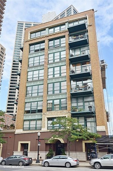 1st image of 1133 S Wabash Ave APT 402