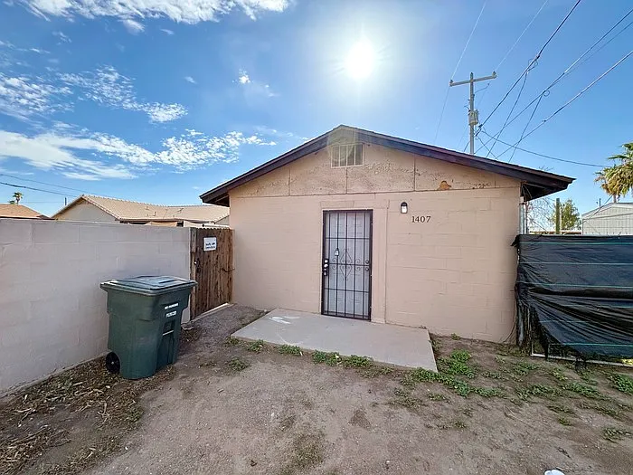 1407 N French St #1407