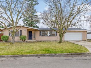 457 N Central Valley Dr, Central Pt, OR