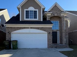 13776 Grandeur Ave, Shelby Township, MI 48315
