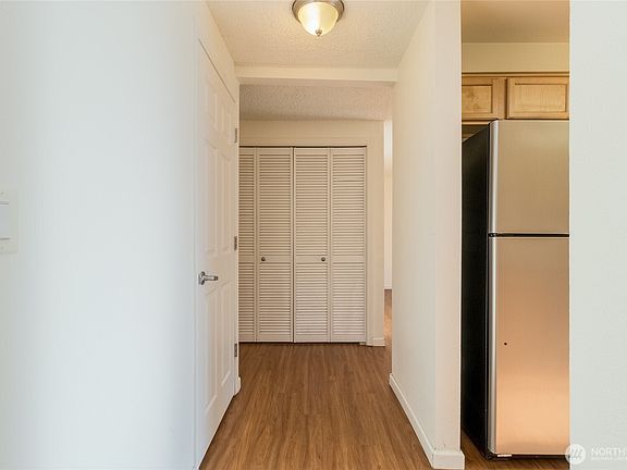 2nd image of 1918 J Street #102