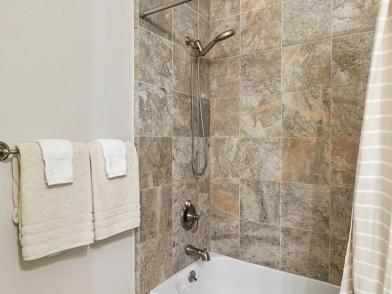 20 Madison Ave #204 — Photo 8