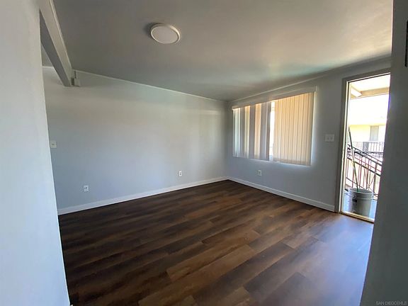 3rd image of 532 N 1st St APT I