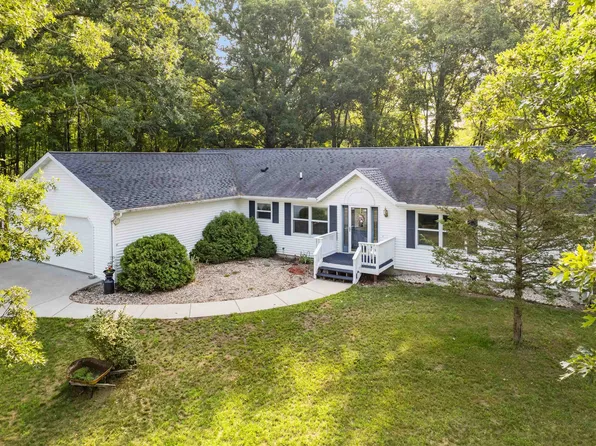 W3241 County Rd E, Montello, WI 53949