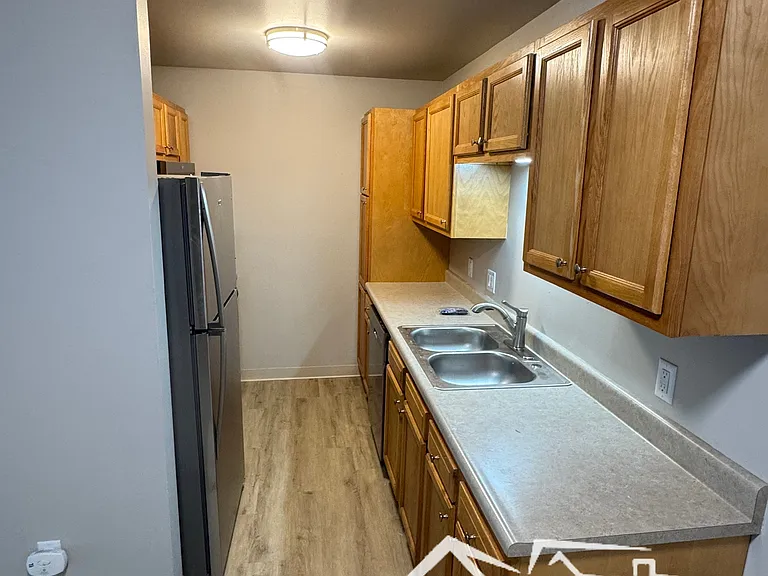 1394 Maricopa Dr E — Photo 5