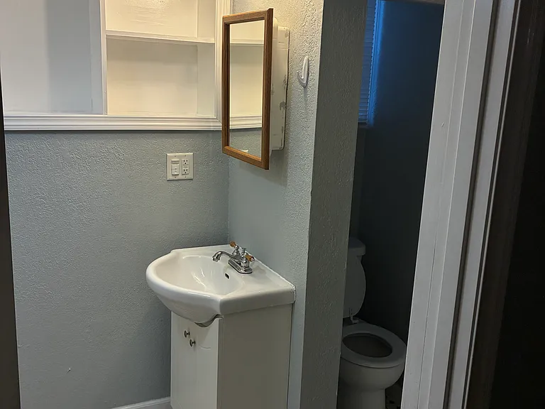 501 W Columbia Ter #3 — Photo 12