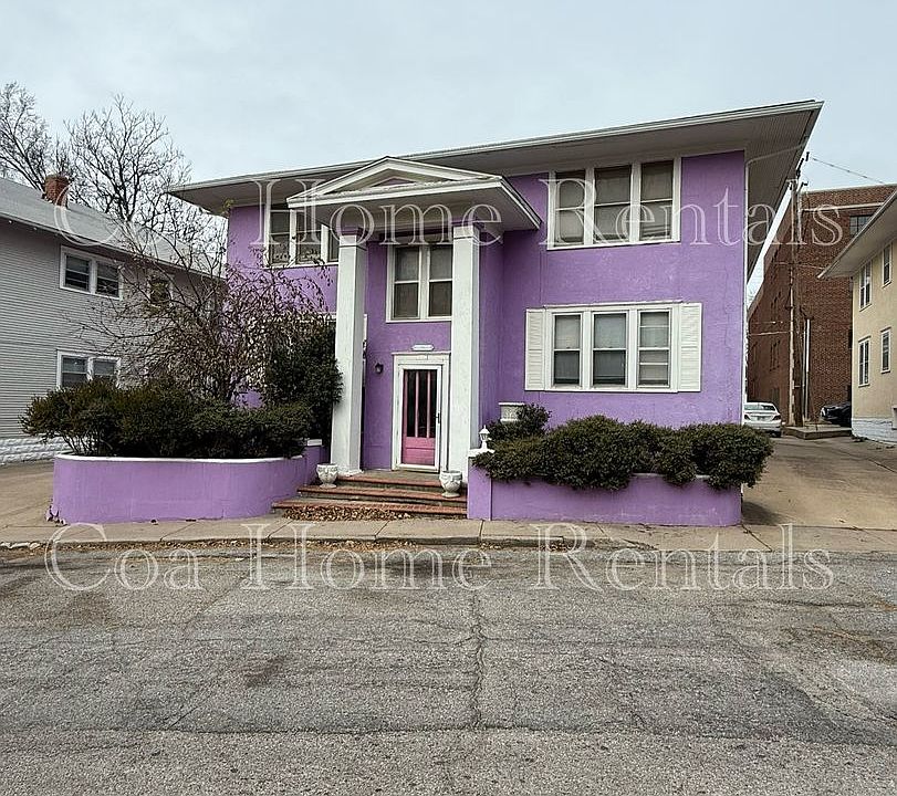 1st image of 3234 E Oakland Ave APT 1