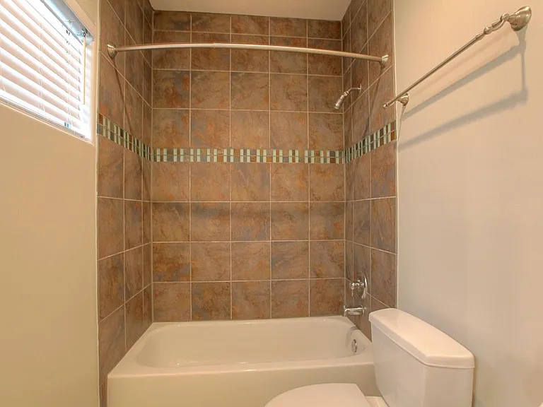 1504 Hazel St — Photo 23