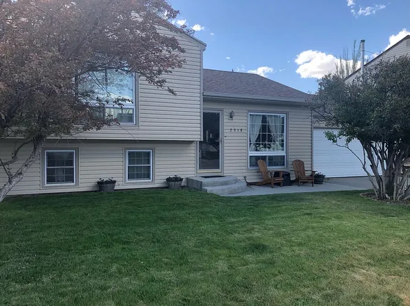 2318 Cutty Sark Blvd, Rawlins, WY 82301