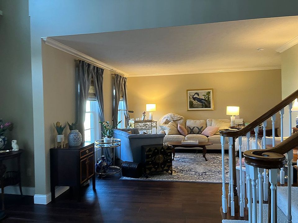 1st image of 4035 Huntington Dr