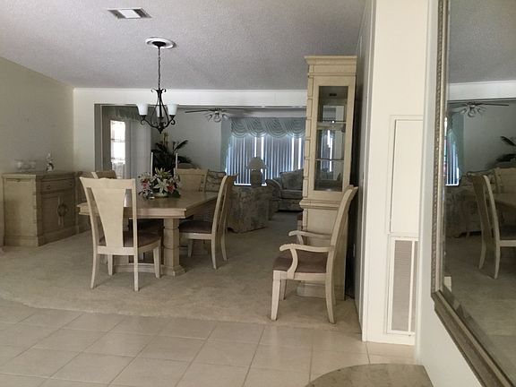 3rd image of 4674 Goldfinch Ln