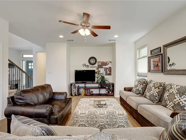 228 Simon — Photo 7