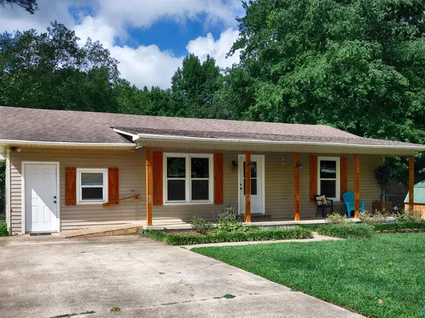16712 Brooks Dr, Athens, AL 35611