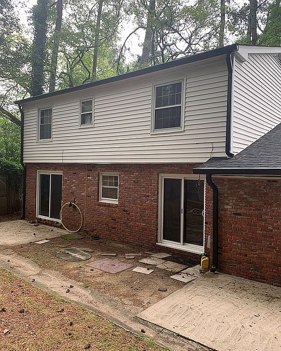 1st image of 906 Lorain Ave