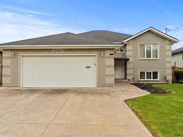 2515 Cousineau Rd, Lasalle, ON N9H 2M2