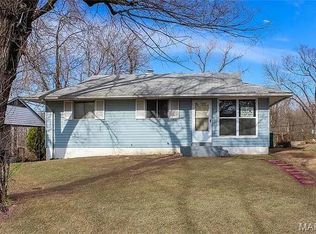 213 Dundee Cir, Saint Louis, MO 63137