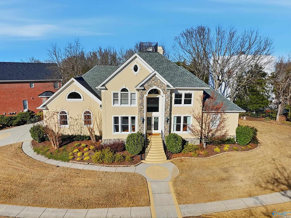 1st image of 11019 Everest Cir SE