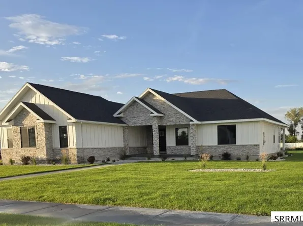 832 Oak Hill Way, Rexburg, ID 83440
