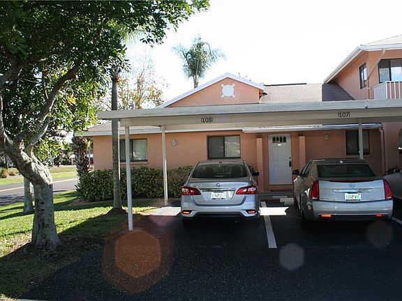 3rd image of 1202 Cape Coral Pkwy W APT 108