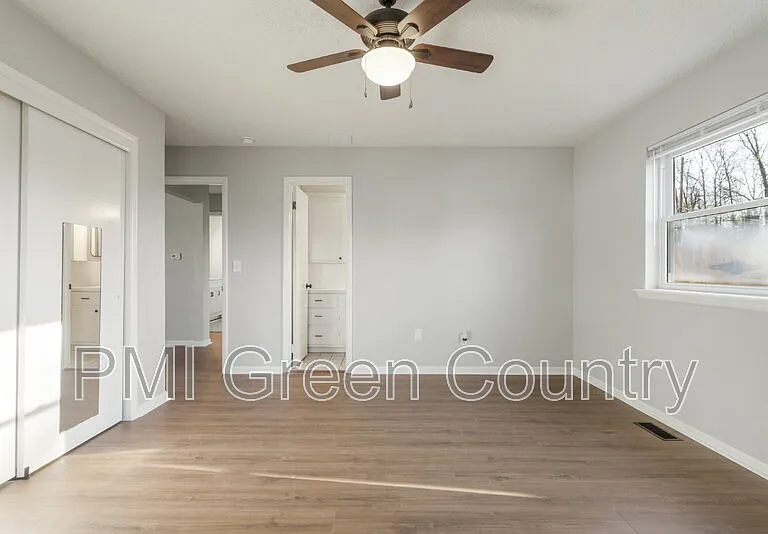 1601 S 1st Pl — Photo 15