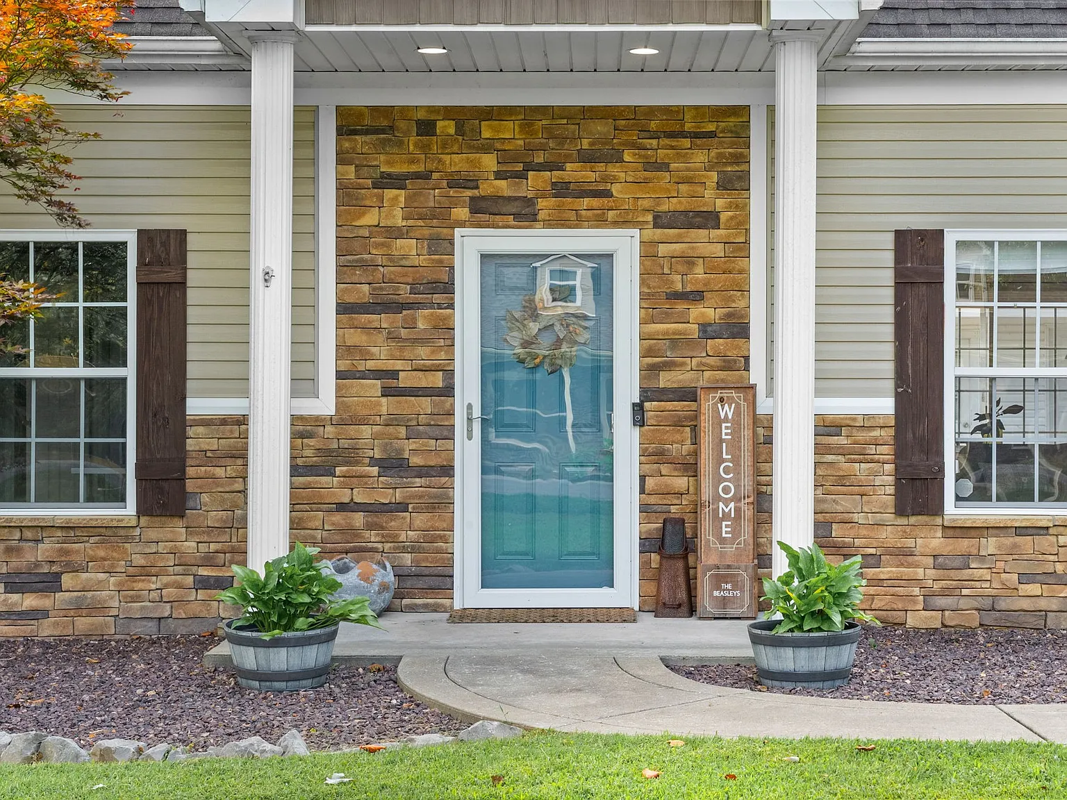 4 bed, 2.5 bath, 1700 sqft, $2,000 — Photo 4