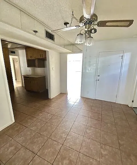 9406 Montgomery Dr — Photo 7