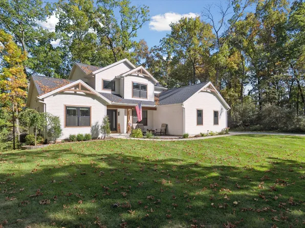 3739 Lake Bluff Dr, Grass Lake, MI 49240