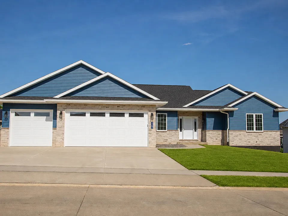 2282 Helle Dr