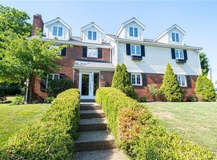 110 N Oak Hill Rd, Pittsburgh, PA 15238