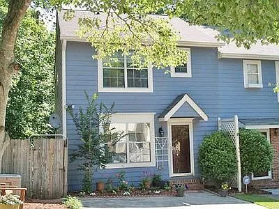 5194 Laurel Bridge Dr SE photo 1