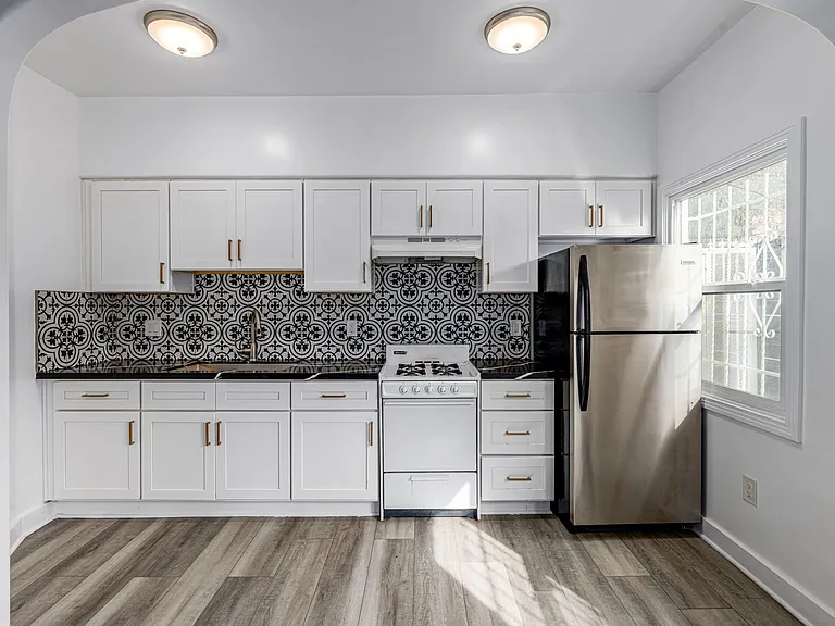 "Lofts @ Larchmont"- Lofts at Larchmont LLC — Photo 1