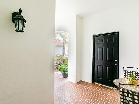 4th image of 10232 Devonshire Lake Dr