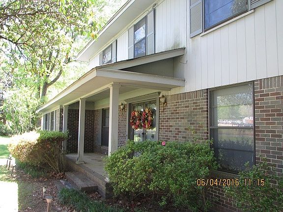 2nd image of 708 E Main St