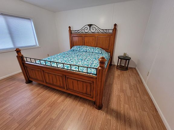 4th image of 135 Camarillo Way
