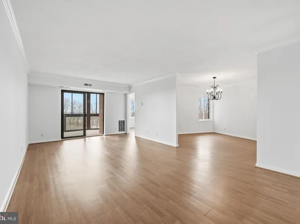 8370 Greensboro Dr APT 614, Mc Lean, VA 22102
