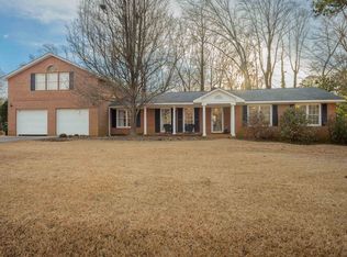 842 Park Ln, Madison, GA 30650