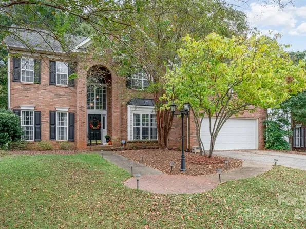 6930 Reedy Creek Rd, Charlotte, NC 28215