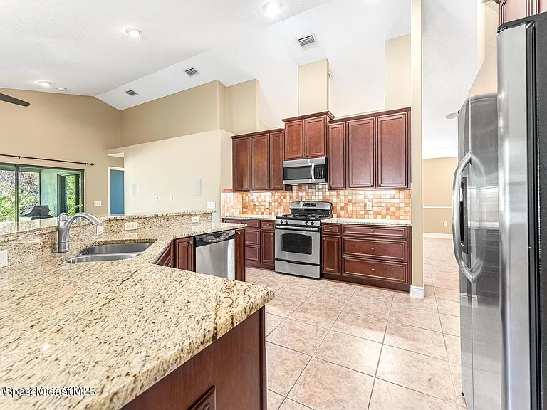 3084 Constellation Dr — Photo 12
