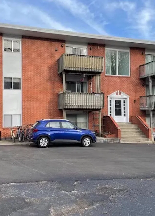 100-104 E Stewart Rd — Photo 1
