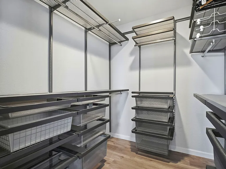 6001 Castlebrook Dr — Photo 24