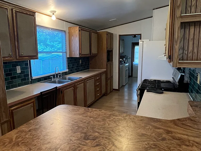 13601 Crooked Creek Dr — Photo 5