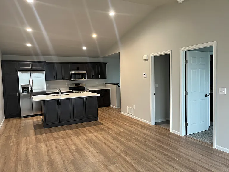 1896 Tobi Ln — Photo 15