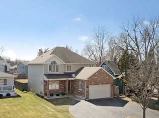 2519 Maple Ave, Downers Grove, IL 60515