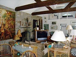 4th image of 36-48 Fox Ln