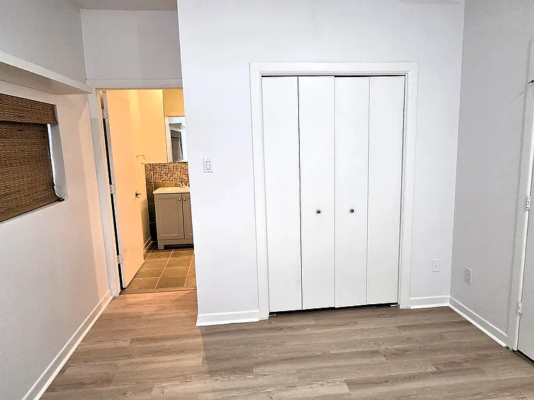Bedroom with ensuite bathroom on 3rd floor.