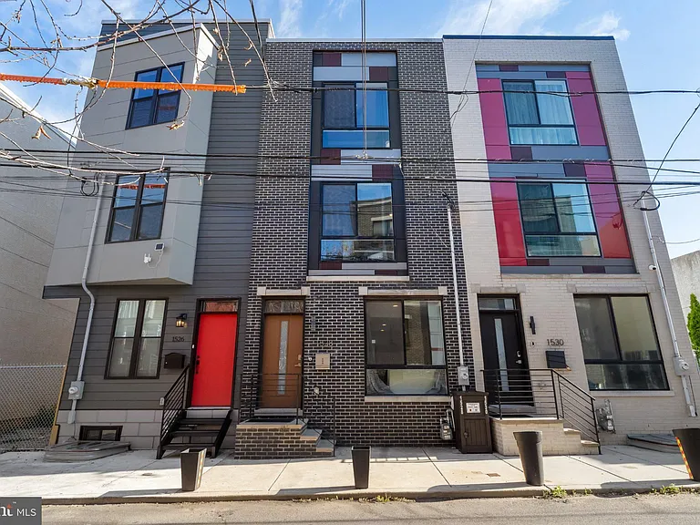 1528 W Seybert St — Photo 1