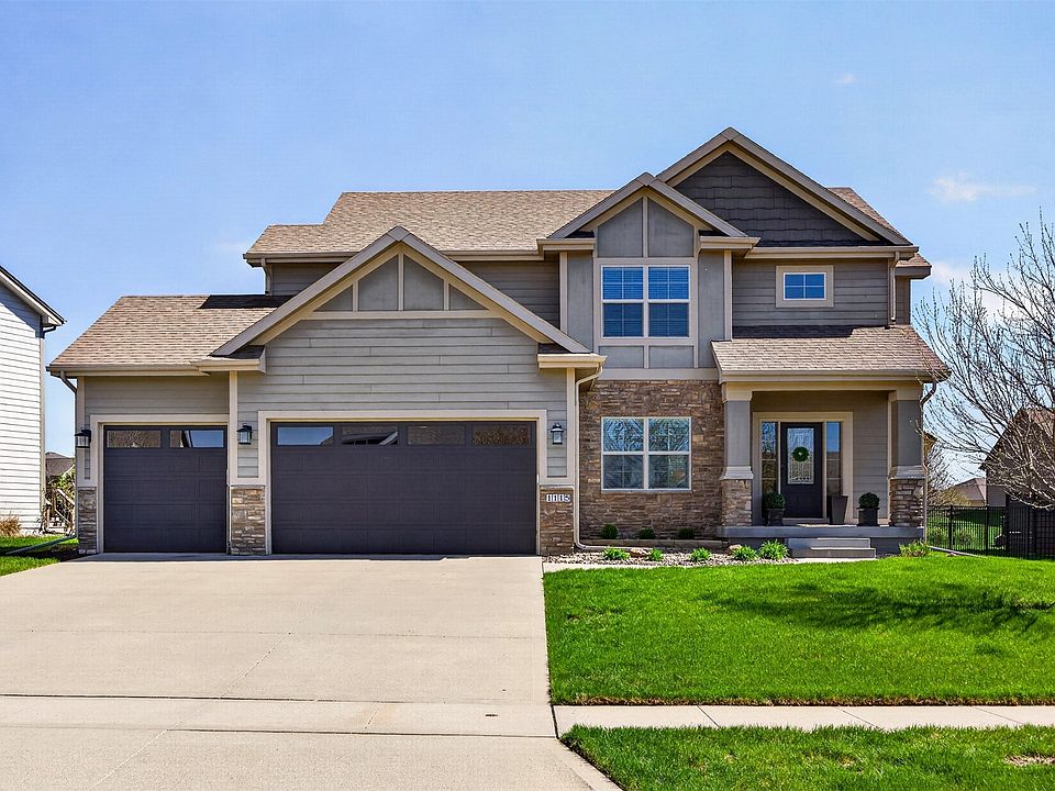 1st image of 1115 NE Cold Harbor Dr