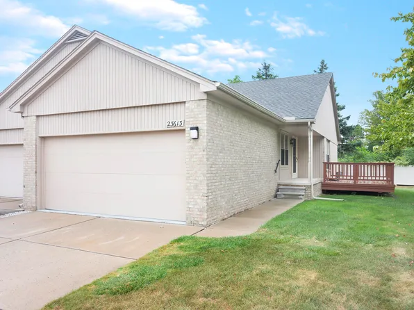 23613 Northport Dr, Clinton Township, MI 48036