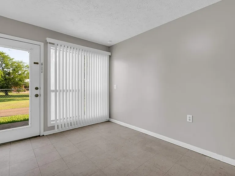 1011 4th Ave S #19 — Photo 10
